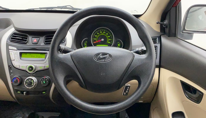 2015 Hyundai Eon MAGNA +, Petrol, Manual, 23,364 km, Steering Wheel Close Up