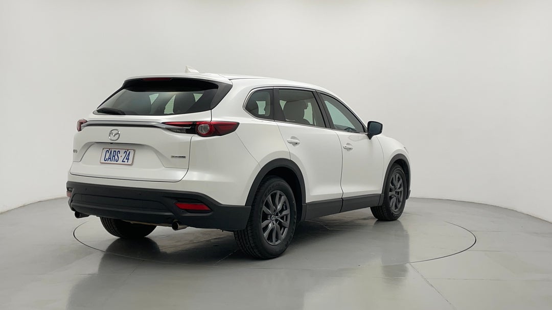 Right Back Diagonal (45- Degree) View