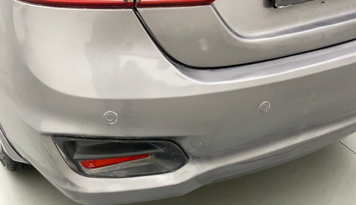 2016 Maruti Ciaz ZXI+, Petrol, Manual, 75,603 km, Infotainment system - Parking sensor not working