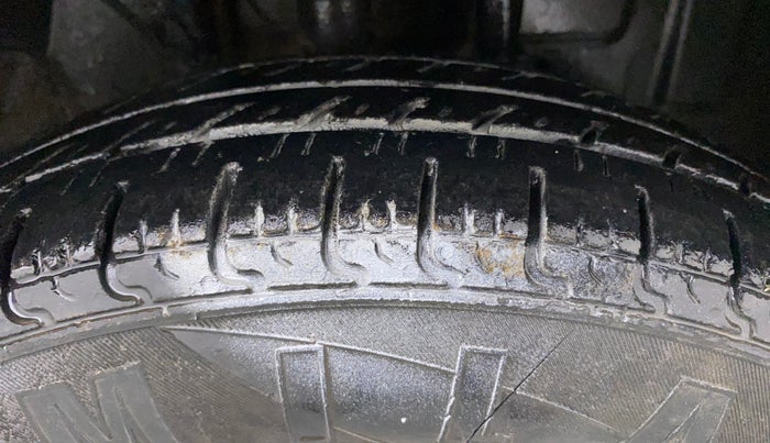 2018 Datsun Redi Go T (O), CNG, Manual, 1,02,241 km, Right Front Tyre Tread