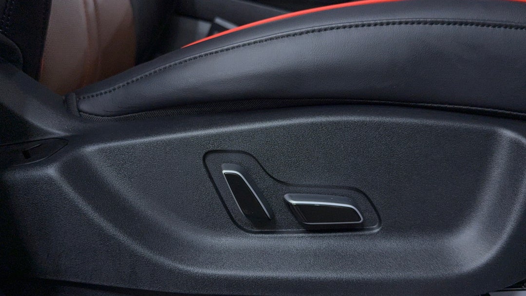 2024 Byd Sealion 6 Dynamic, Automatic, 29262 km, Drivers Side Adjustment Panel