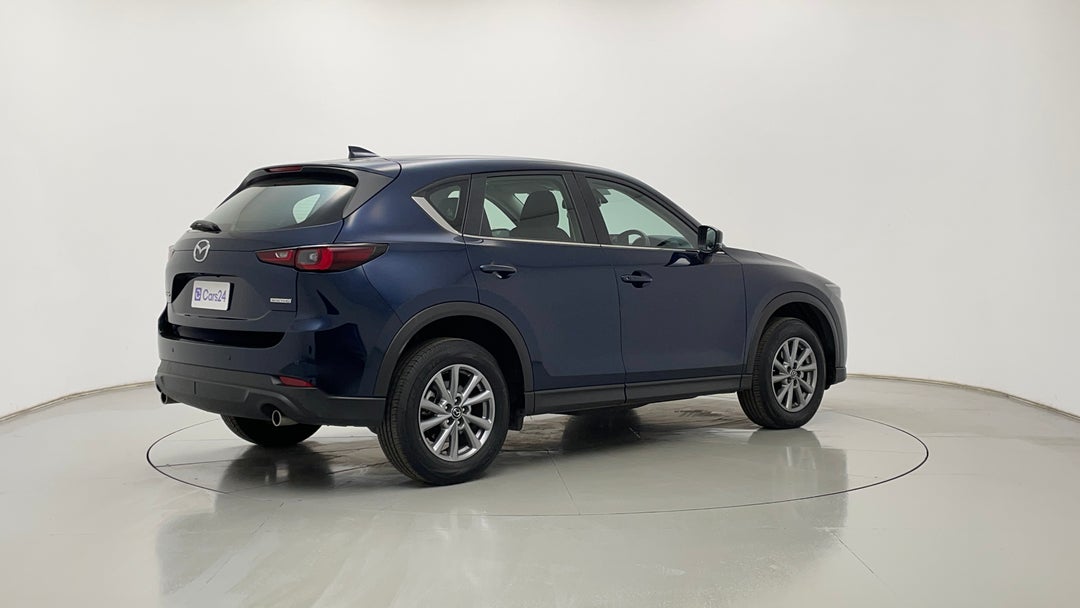 Right Back Diagonal (45- Degree) View