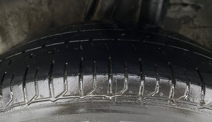 2019 Honda Amaze 1.2L I-VTEC V, CNG, Manual, 87,344 km, Left Rear Tyre Tread