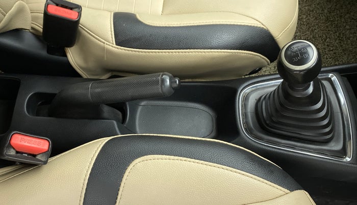 2019 Honda Amaze 1.2L I-VTEC V, CNG, Manual, 87,344 km, Gear Lever