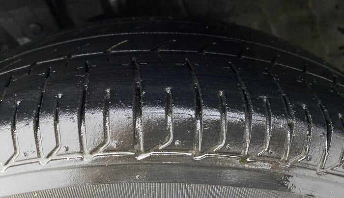 2019 Honda Amaze 1.2L I-VTEC V, CNG, Manual, 87,344 km, Left Front Tyre Tread