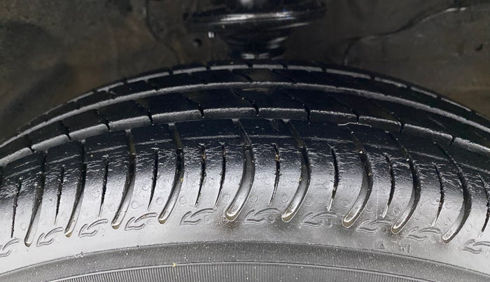 2020 Maruti S PRESSO VXI+, Petrol, Manual, 10,662 km, Right Front Tyre Tread
