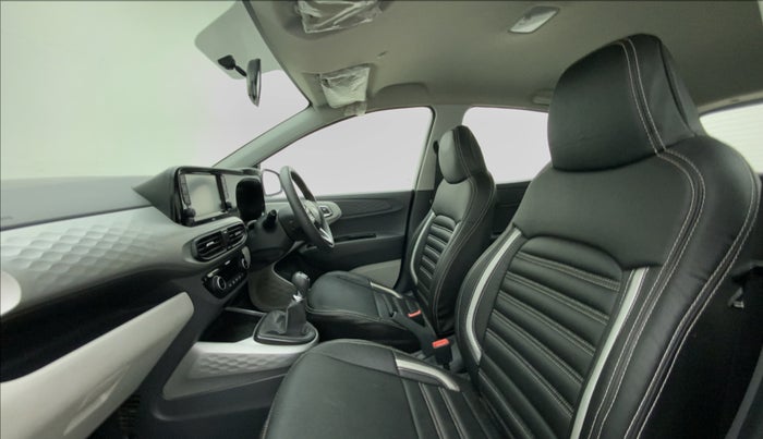 2020 Hyundai GRAND I10 NIOS SPORTZ PETROL, Petrol, Manual, 45,117 km, Right Side Front Door Cabin