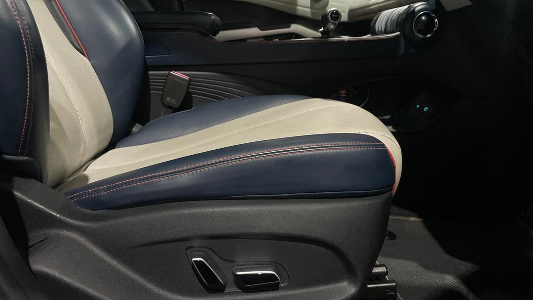 2022 Byd Atto 3 Extended Range, Automatic, 41449 km, Drivers Side Adjustment Panel