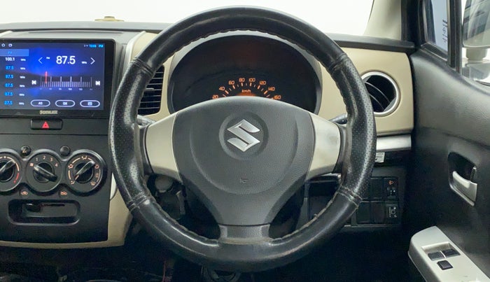 2017 Maruti Wagon R 1.0 LXI, CNG, Manual, 51,165 km, Steering Wheel Close Up