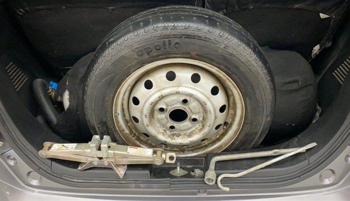 2017 Maruti Wagon R 1.0 LXI, CNG, Manual, 51,165 km, Spare Tyre