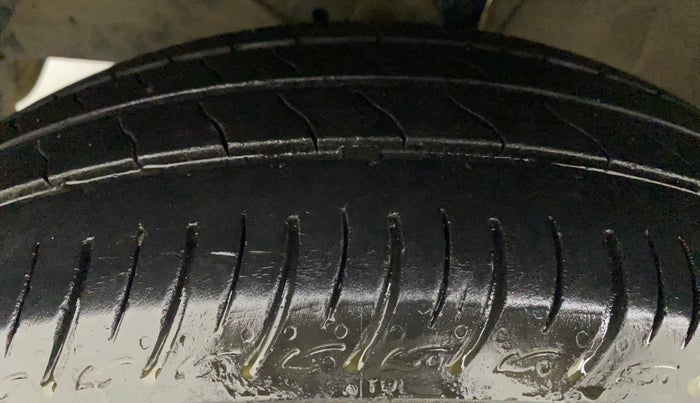 2019 Maruti Ertiga ZXI+ SHVS, Petrol, Manual, 89,653 km, Left Front Tyre Tread