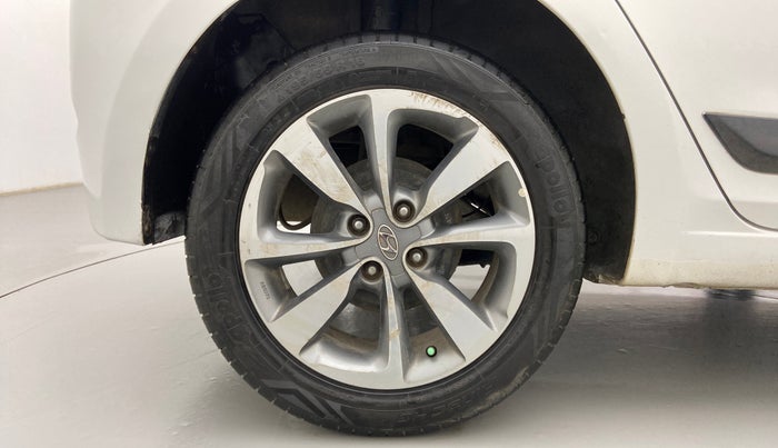 2015 Hyundai Elite i20 ASTA 1.4 CRDI, Diesel, Manual, 1,14,676 km, Right Rear Wheel