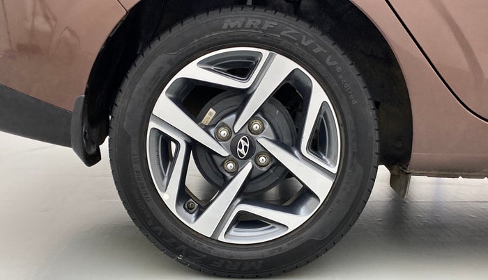 2020 Hyundai AURA SX PETROL, Petrol, Manual, 35,203 km, Right Rear Wheel