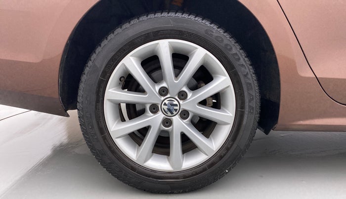 2016 Volkswagen Jetta COMFORTLINE 1.4 TSI MT, Petrol, Manual, 17,105 km, Right Rear Wheel