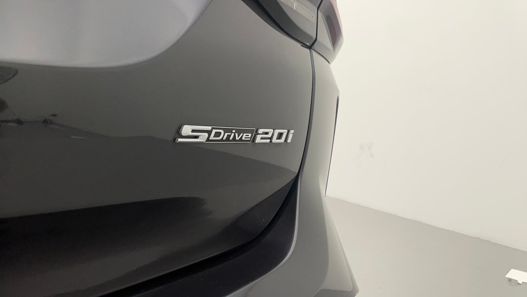 Badge (Boot Right Side)