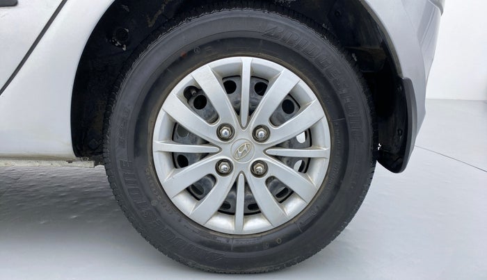 2015 Hyundai i10 SPORTZ 1.1 IRDE2, Petrol, Manual, 27,934 km, Left Rear Wheel