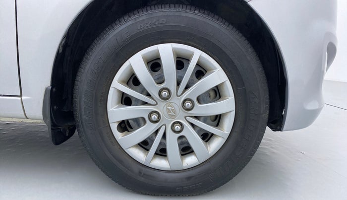 2015 Hyundai i10 SPORTZ 1.1 IRDE2, Petrol, Manual, 27,934 km, Right Front Wheel