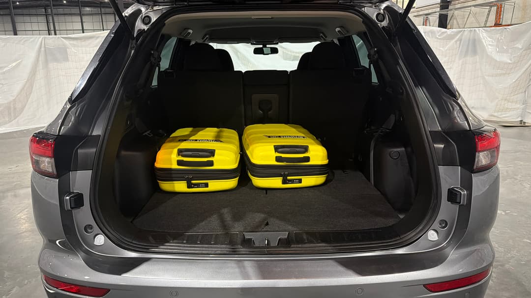 2022 Mitsubishi Outlander Ls 7 Seat (AWD), Automatic, 71848 km, Boot Inside View with Luggage