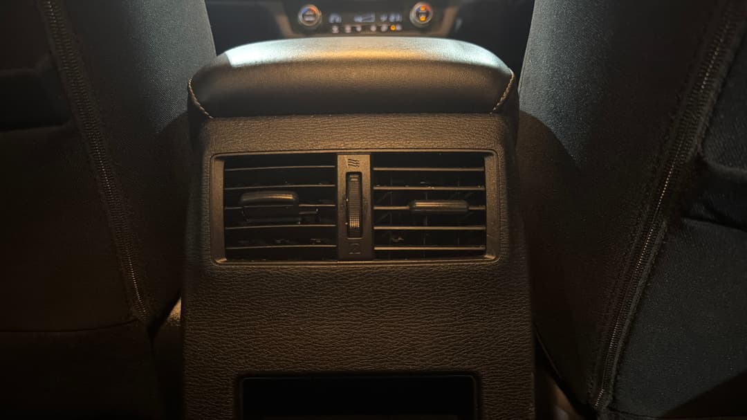 2022 Mitsubishi Outlander Ls 7 Seat (AWD), Automatic, 71848 km, Rear A/C Vent