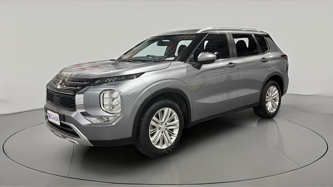 2022 Mitsubishi Outlander Ls 7 Seat (AWD), Automatic, 71848 km, Left Front Diagonal (45- Degree) View