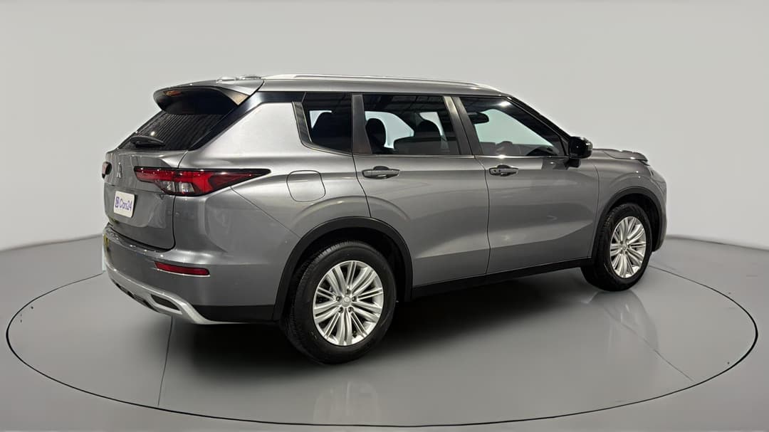 2022 Mitsubishi Outlander Ls 7 Seat (AWD), Automatic, 71848 km, Right Back Diagonal (45- Degree) View