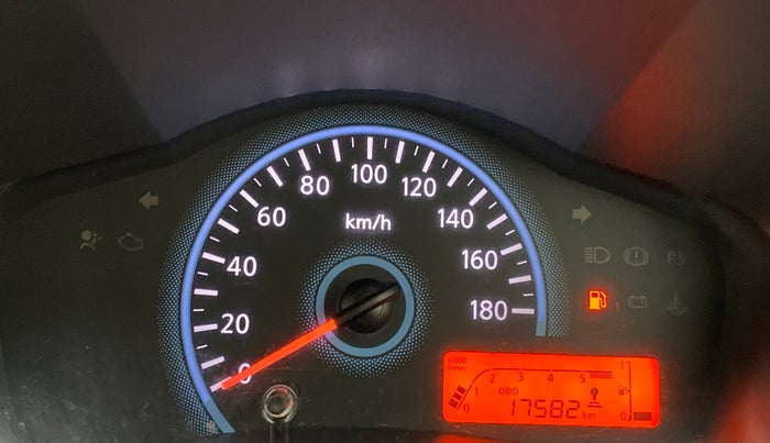 2017 Datsun Redi Go T (O), Petrol, Manual, 17,617 km, Odometer Image