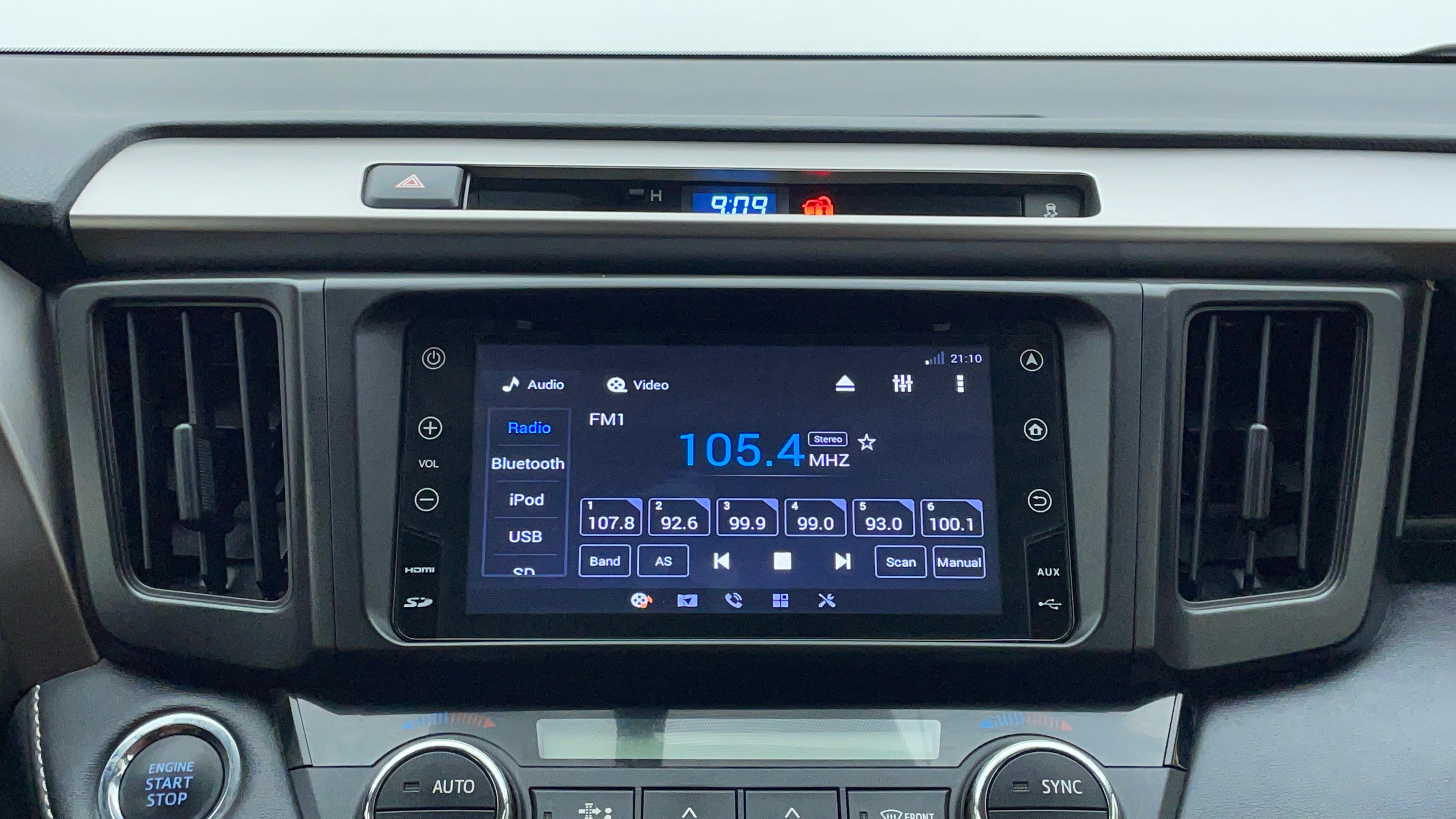 Toyota Rav4-Infotainment System