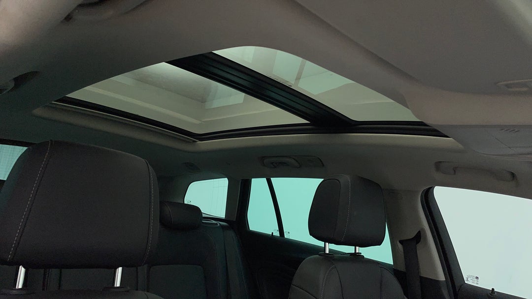 Interior Sunroof/Moonroof