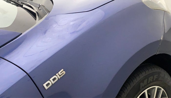 2017 Maruti Dzire ZDI PLUS, Diesel, Manual, 92,625 km, Right fender - Paint has minor damage