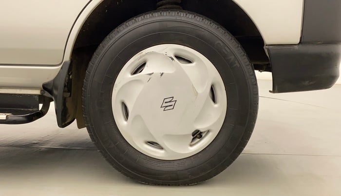 2021 Maruti Eeco 7 STR, Petrol, Manual, 4,950 km, Right Front Wheel