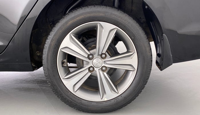 2018 Hyundai Verna 1.6 CRDI SX, Diesel, Manual, 30,359 km, Left Rear Wheel