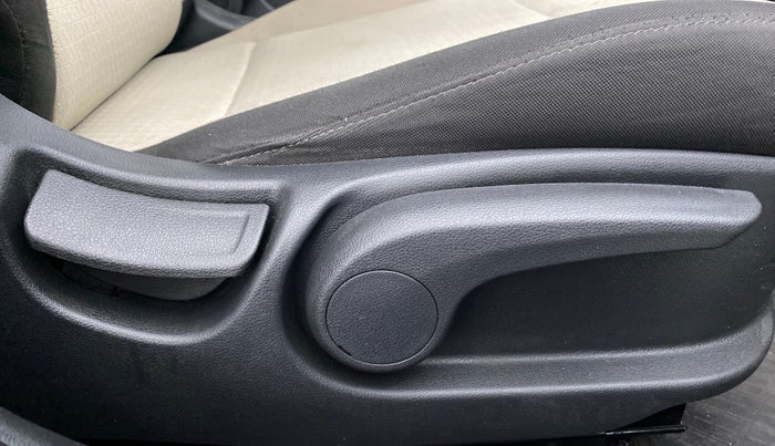 2018 Hyundai Verna 1.6 CRDI SX, Diesel, Manual, 30,359 km, Driver Side Adjustment Panel