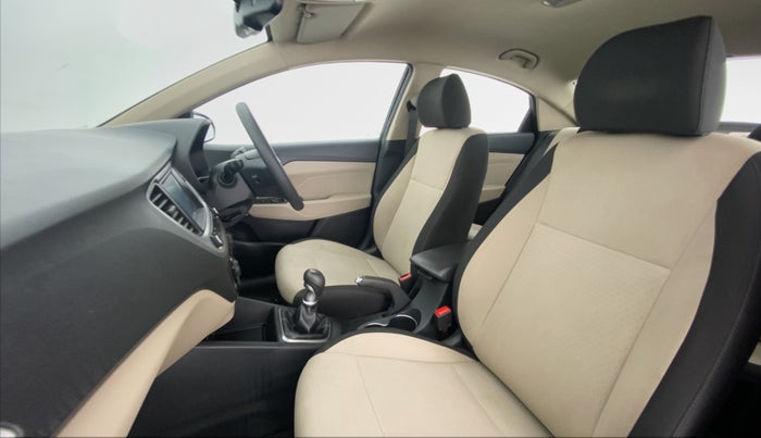 2018 Hyundai Verna 1.6 CRDI SX, Diesel, Manual, 30,359 km, Right Side Front Door Cabin