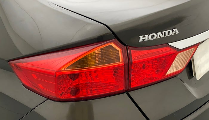 2015 Honda City 1.5L I-VTEC VX CVT, Petrol, Automatic, 60,270 km, Left tail light - Minor damage
