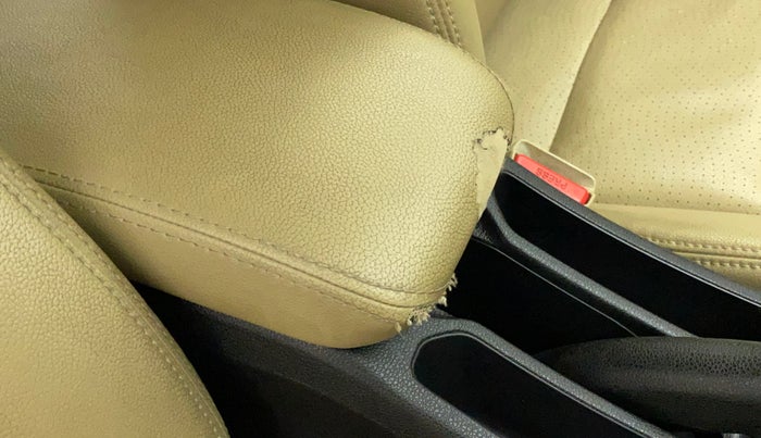 2015 Honda City 1.5L I-VTEC VX CVT, Petrol, Automatic, 60,270 km, Driver seat - Armrest fabric torn