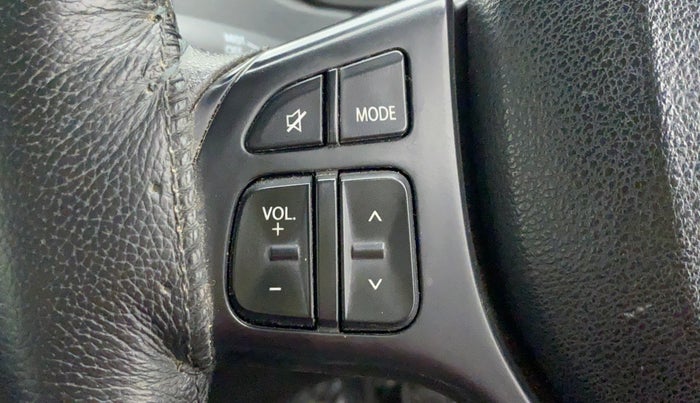 2020 Maruti Vitara Brezza VXI, Petrol, Manual, 14,902 km, Steering wheel - Sound system control not functional
