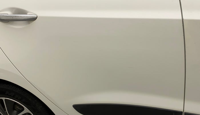 2017 Hyundai Grand i10 ASTA 1.2 KAPPA VTVT, Petrol, Manual, 64,605 km, Right rear door - Minor scratches