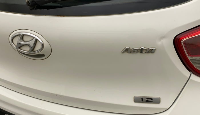 2017 Hyundai Grand i10 ASTA 1.2 KAPPA VTVT, Petrol, Manual, 64,605 km, Dicky (Boot door) - Slightly dented