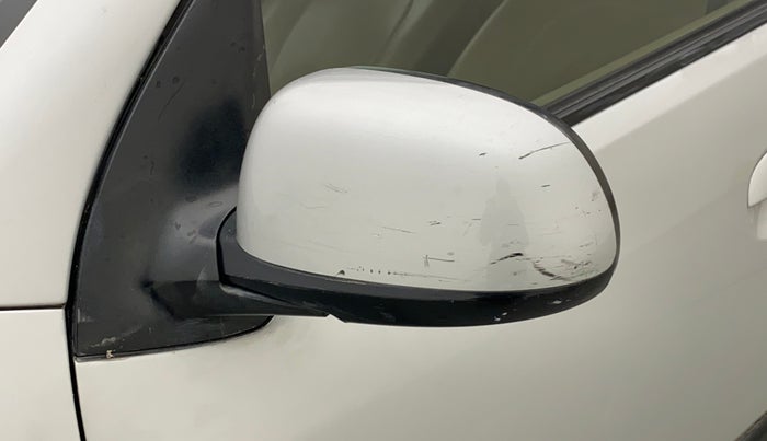 2015 Hyundai i10 SPORTZ 1.1, Petrol, Manual, 55,434 km, Left rear-view mirror - Minor scratches