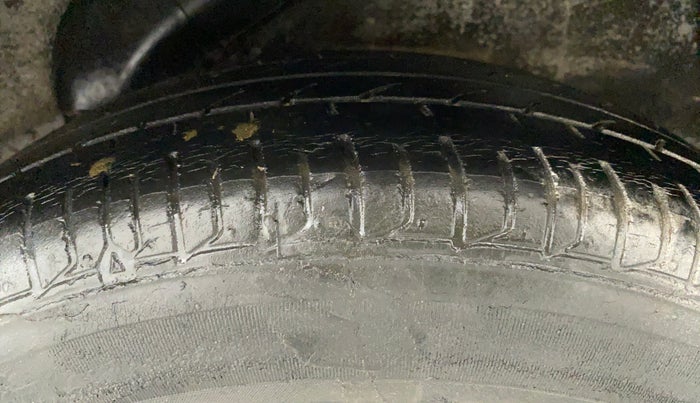 2015 Hyundai i10 SPORTZ 1.1, Petrol, Manual, 55,434 km, Left Rear Tyre Tread