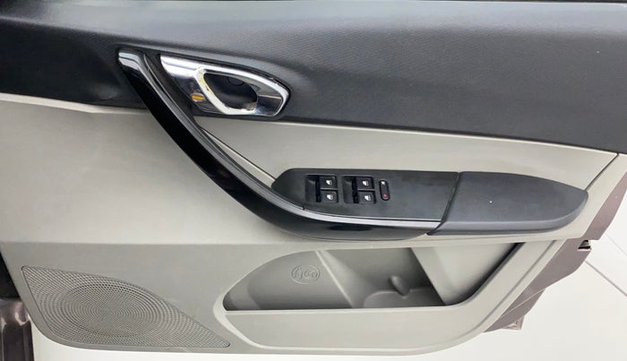 2017 Tata Tiago XZ PETROL, Petrol, Manual, 1,03,107 km, Driver Side Door Panels Control