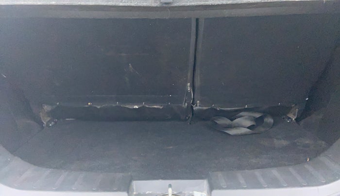 2018 Maruti Wagon R 1.0 VXI AMT, Petrol, Automatic, 35,552 km, Boot Inside View