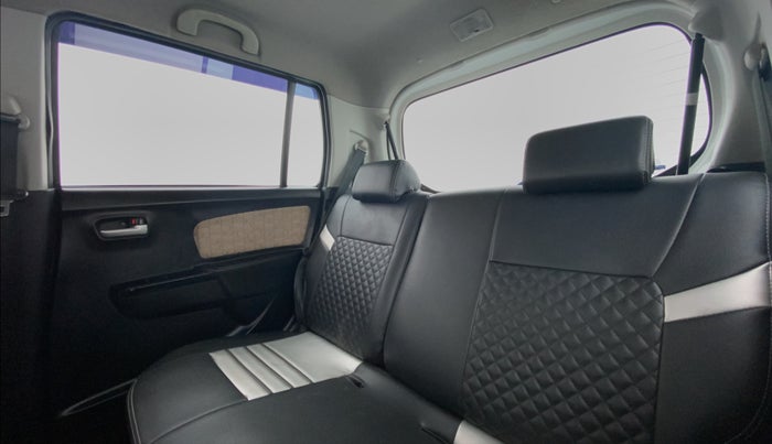 2018 Maruti Wagon R 1.0 VXI AMT, Petrol, Automatic, 35,552 km, Right Side Rear Door Cabin View