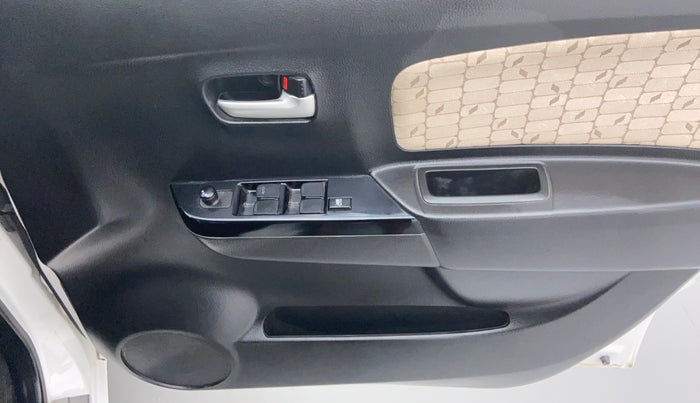 2018 Maruti Wagon R 1.0 VXI AMT, Petrol, Automatic, 35,552 km, Driver Side Door Panel Controls