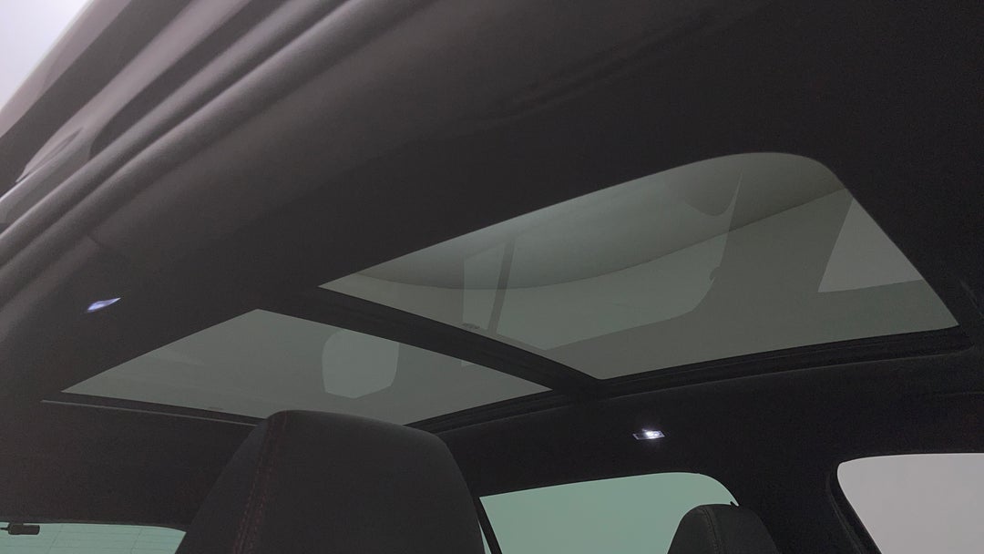 Interior Sunroof/Moonroof