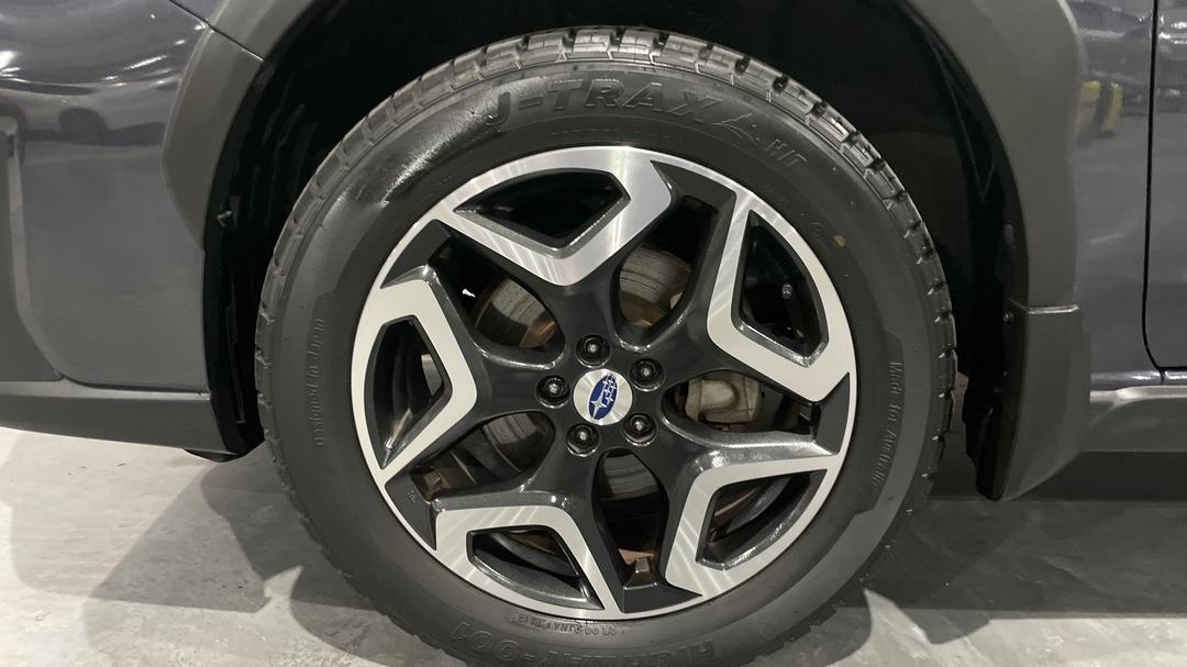 2017 Subaru XV 2.0i-s, Automatic, 73546 km, Left Front Wheel