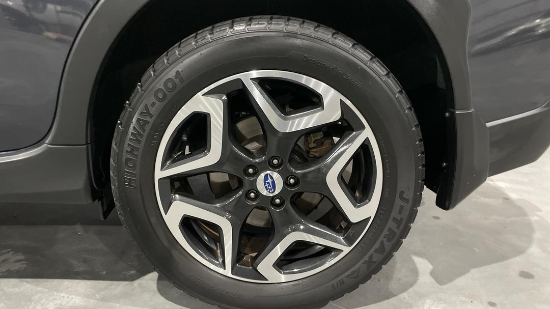 2017 Subaru XV 2.0i-s, Automatic, 73546 km, Left Rear Wheel