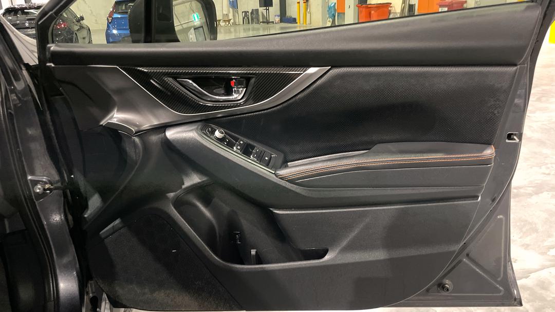 2017 Subaru XV 2.0i-s, Automatic, 73546 km, Speaker View