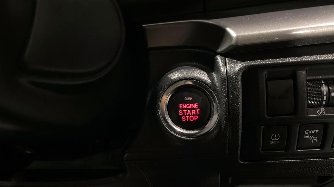2017 Subaru XV 2.0i-s, Automatic, 73546 km, Keyless / Button Start