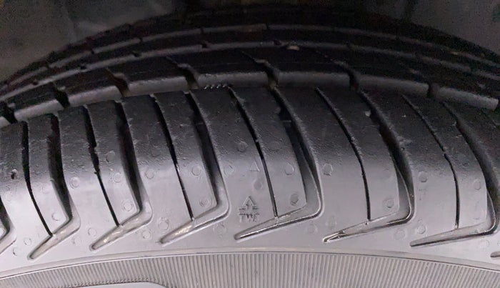 2019 Datsun Redi Go S, Petrol, Manual, 12,964 km, Right Front Tyre Tread